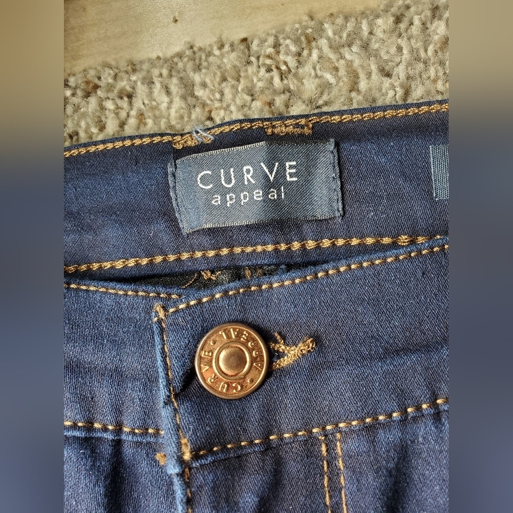 Curve Appeal Dark Wash High-Rise Essential Skinny Jeans Women's Size 14/32 NWOT - Picture 2 of 16